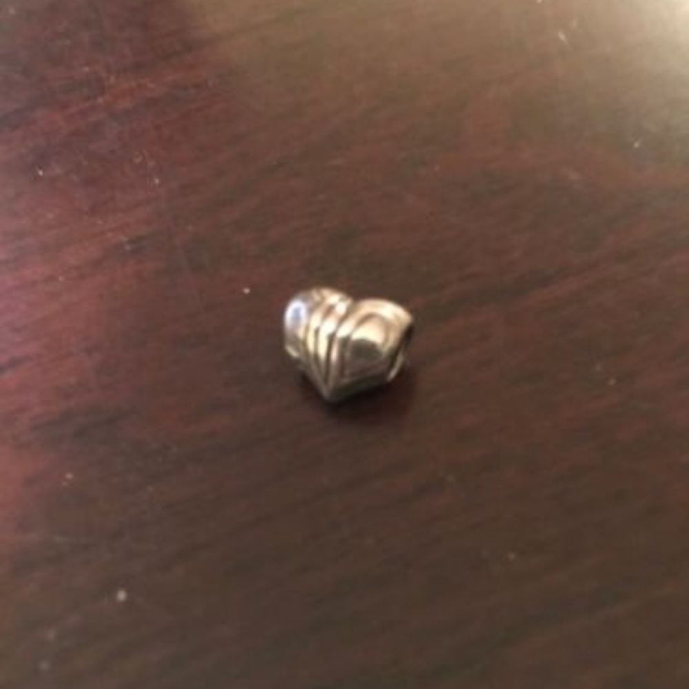 Heart Bead for Charm Bracelet NWOT - Picture 3 of 4